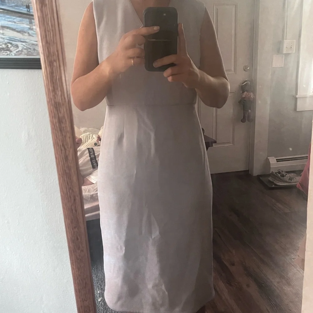 Ann Taylor Elegant Lavender Sleeveless Dress - Picture 2 of 6